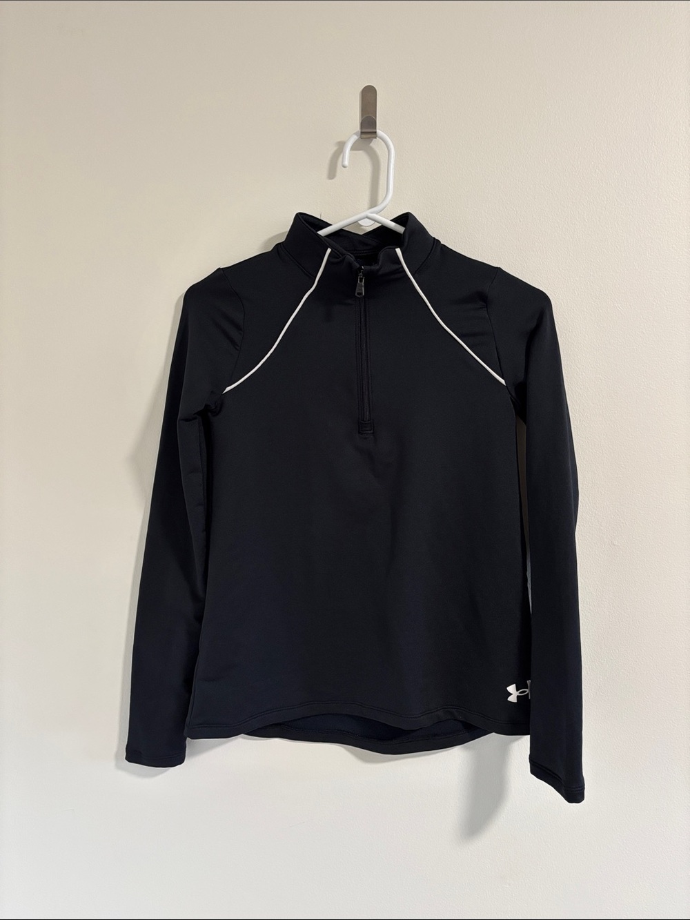 Under Armour Black Quarter-Zip with White Piping Youth Size M